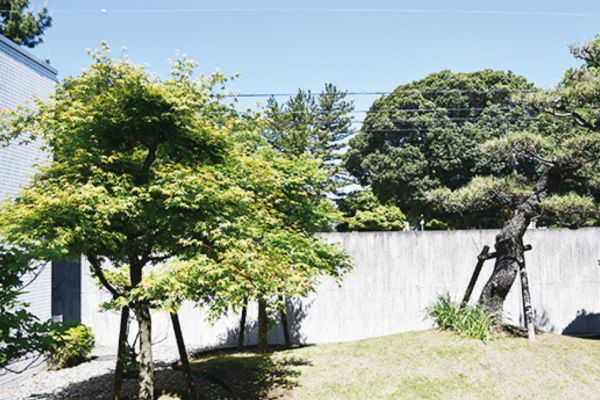 和豊帯の会／奉安殿/西庭園